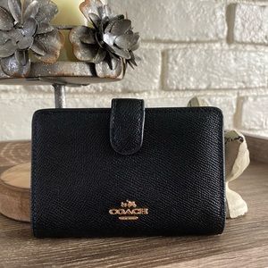 NWOT Coach black wallet